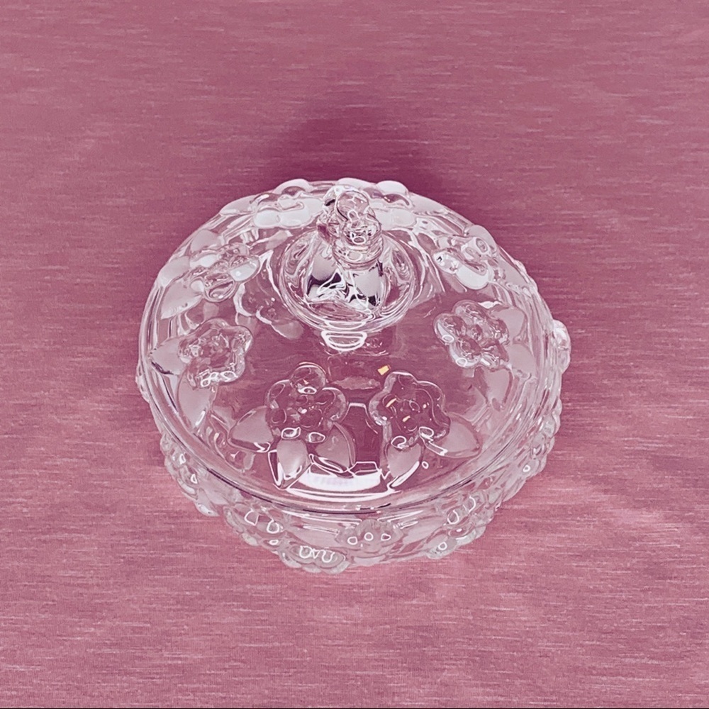 COVERED DISH Clear glass Roses 2 piece Floral Unique design Organize beautifully - Picture 3 of 4